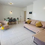 Sweet Oasis Parque T3 דירה